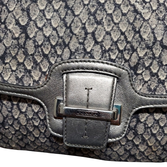 Coach Small Snakeskin Pattern Jacquard With Leather Shoulder Bag F26036 - Picture 7 of 11